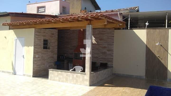 Casa à venda com 2 quartos, 68m² - Foto 2