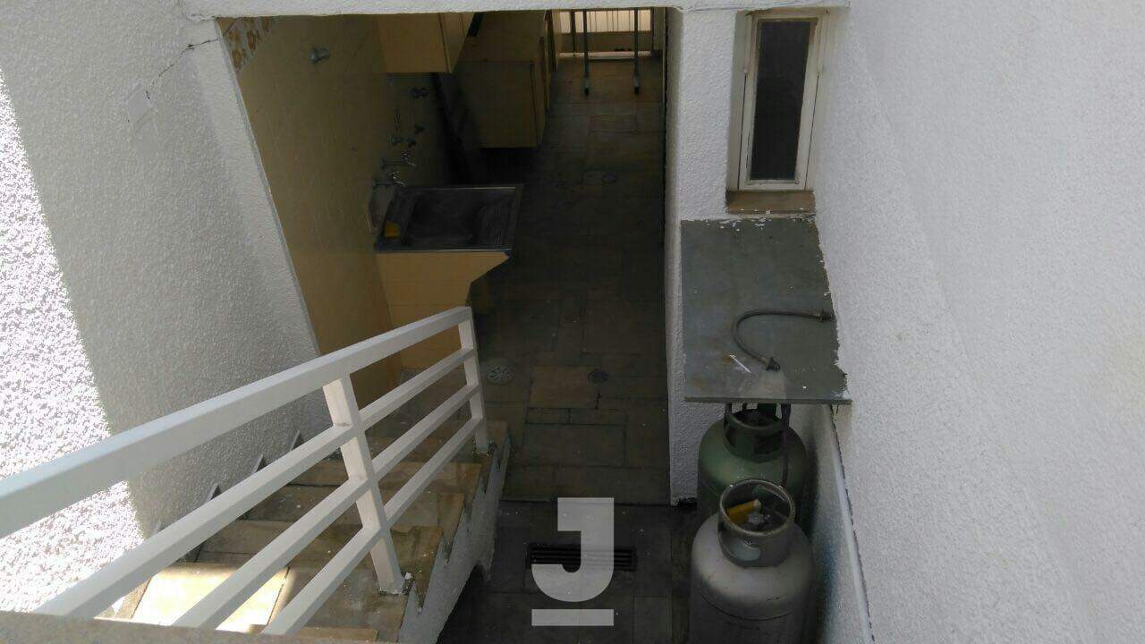 Casa à venda com 4 quartos, 250m² - Foto 7