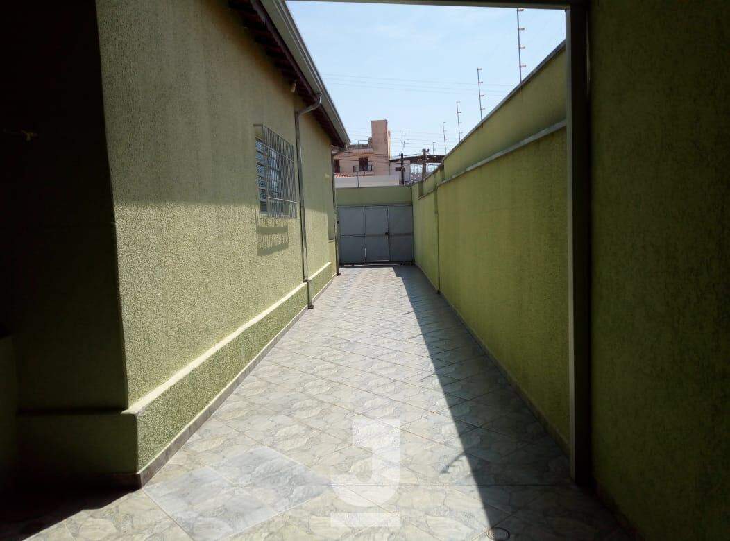 Casa à venda com 4 quartos, 200m² - Foto 21