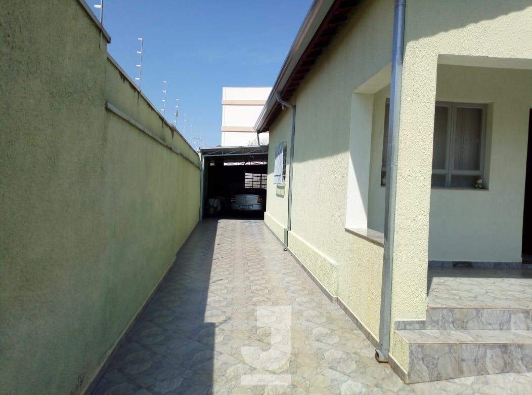 Casa à venda com 4 quartos, 200m² - Foto 24