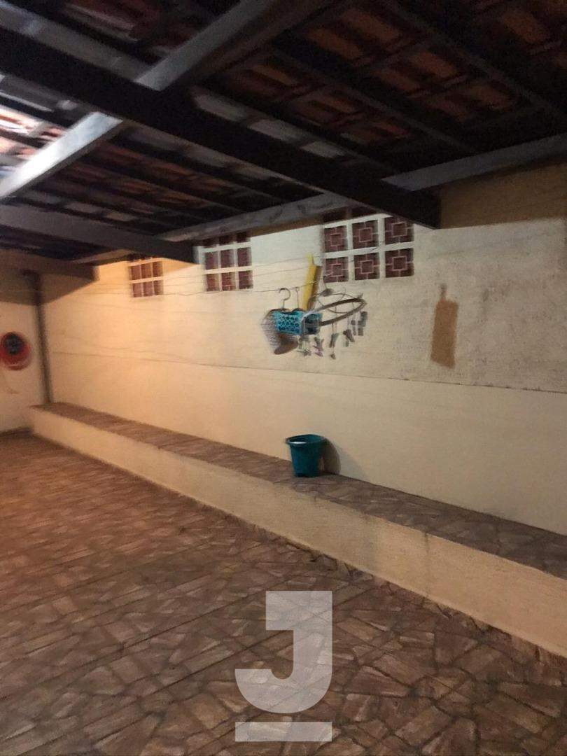 Casa à venda com 3 quartos, 240m² - Foto 6