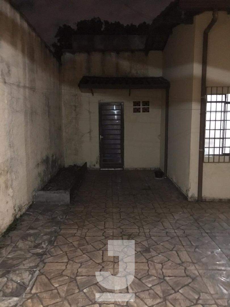 Casa à venda com 3 quartos, 240m² - Foto 12