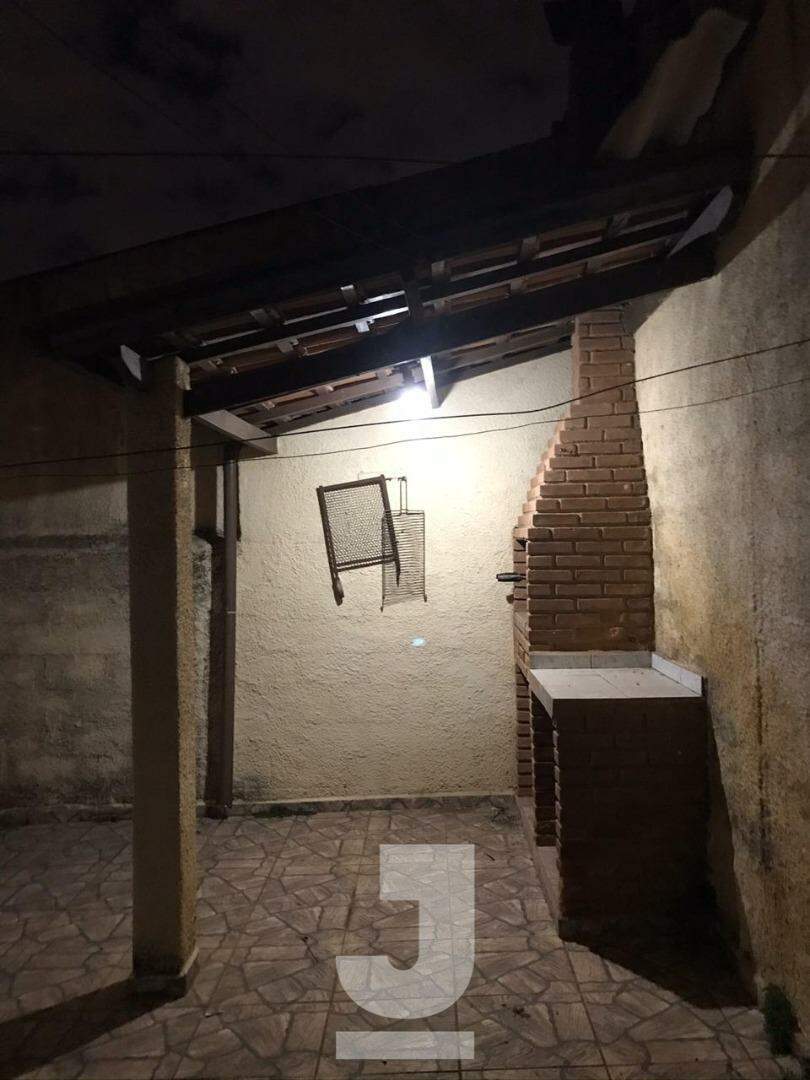 Casa à venda com 3 quartos, 240m² - Foto 9