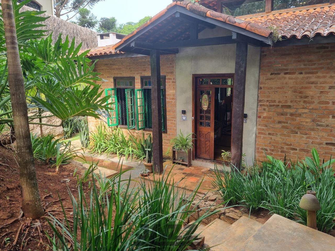 Casa de Condomínio à venda com 4 quartos, 240m² - Foto 60