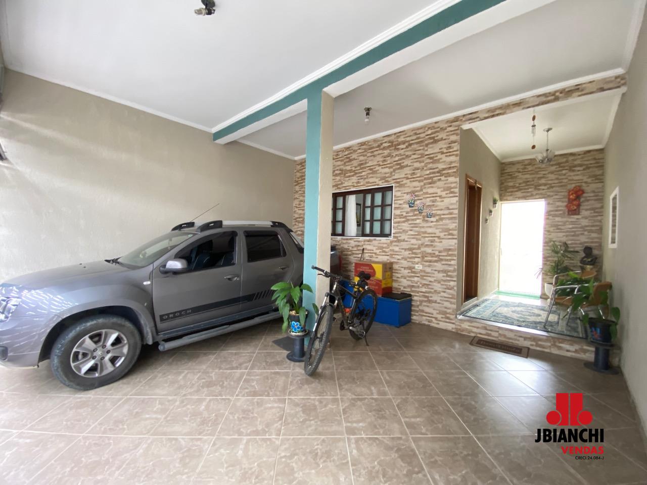 Sobrado à venda no Residencial Colinas: 