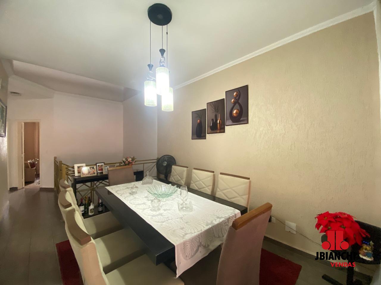 Sobrado à venda no Vila Suissa: 