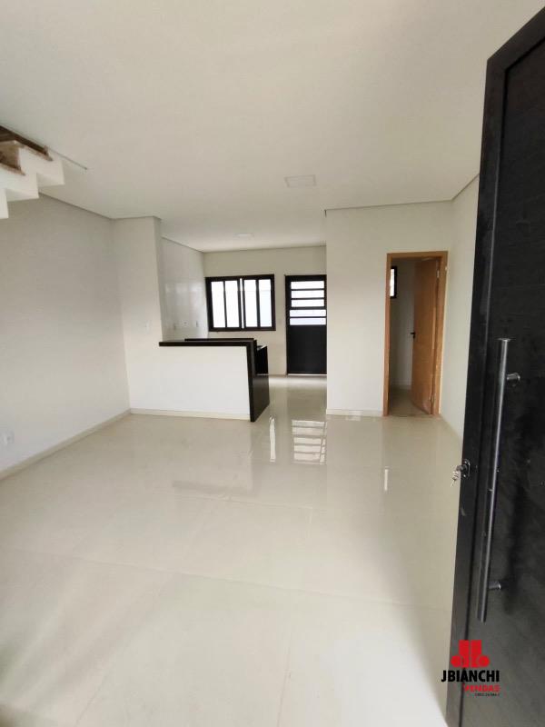 Sobrado em Condomínio à venda no Jardim Universo: 