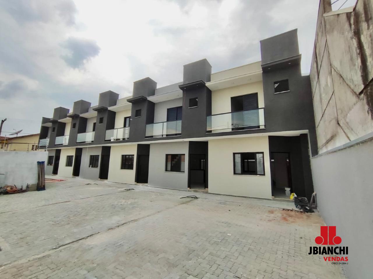 Sobrado em Condomínio à venda no Jardim Universo: 