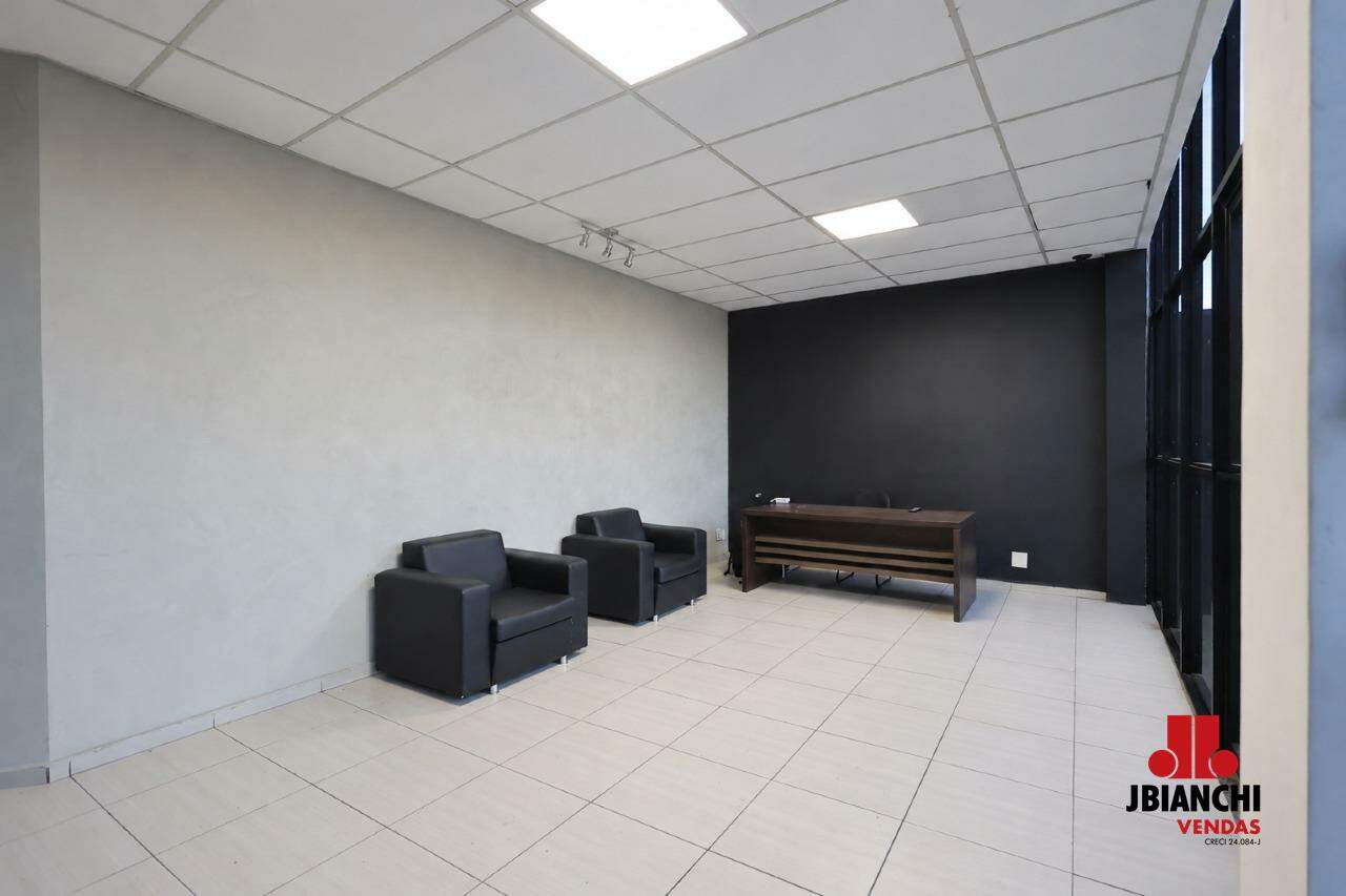 Prédio à venda no Vila Nancy: 