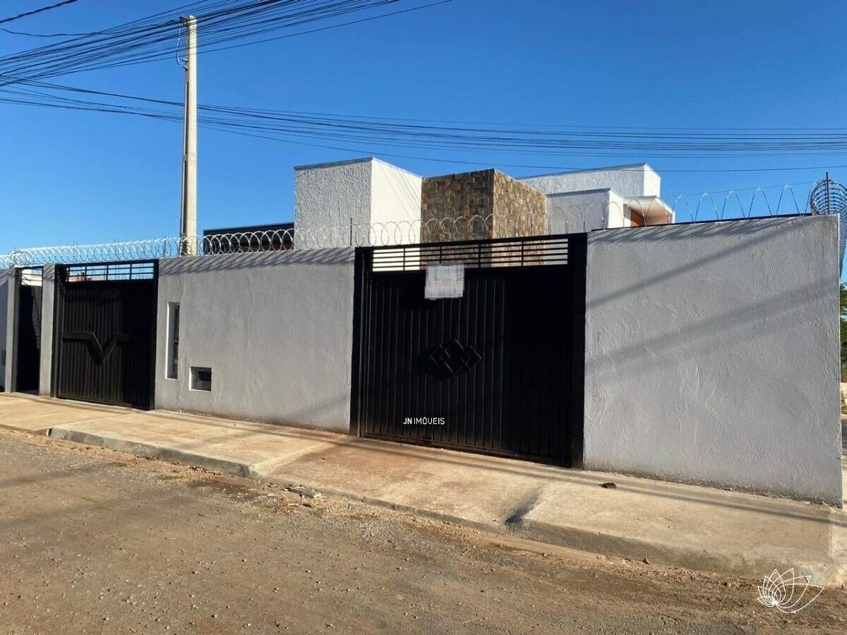 Casa à venda no Jardim Paranapungá: