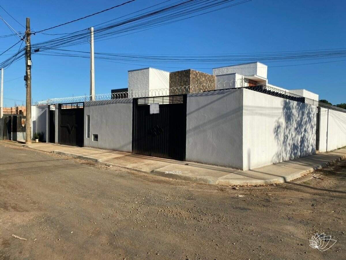 Casa à venda no Jardim Paranapungá: