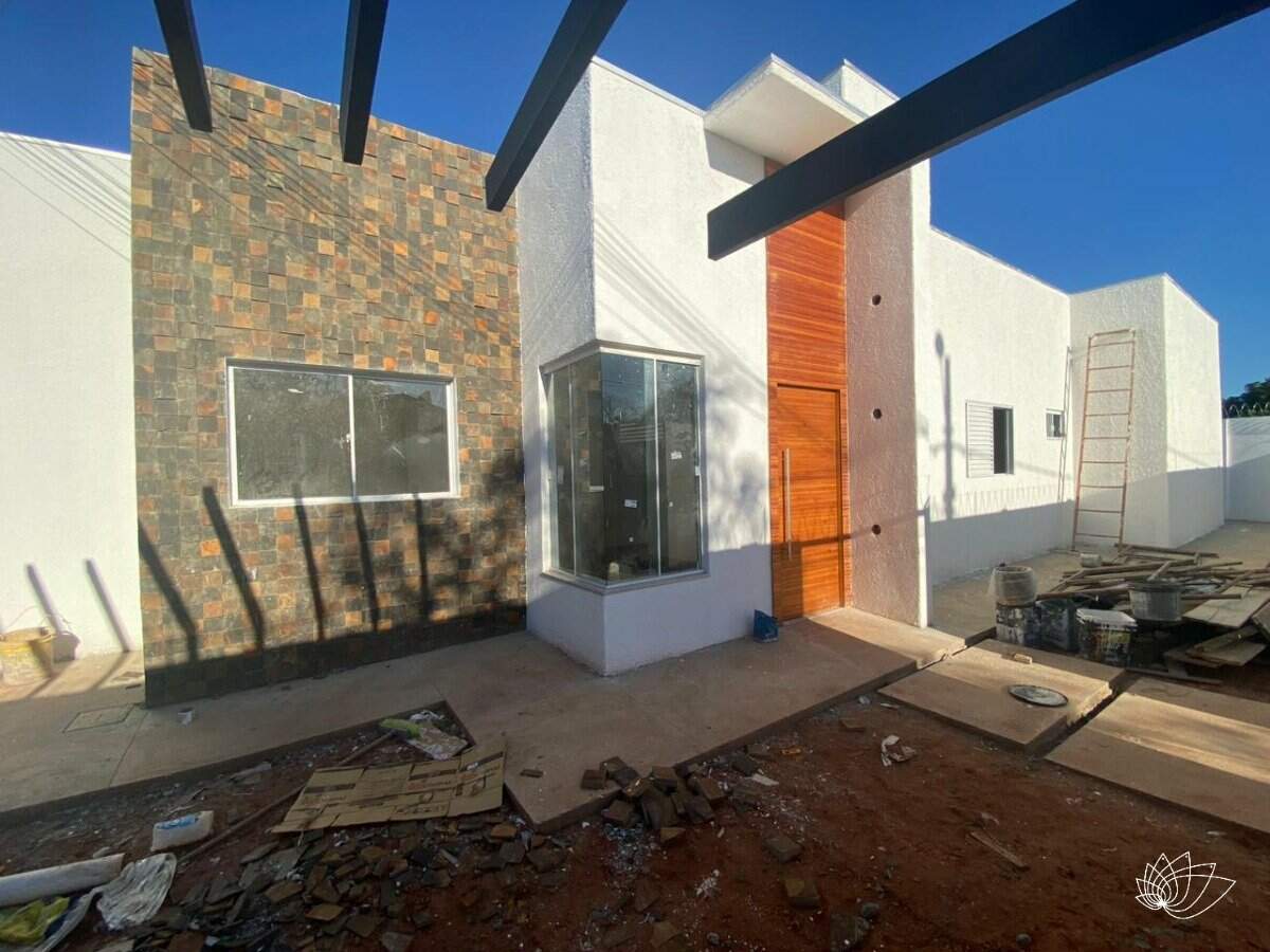 Casa à venda no Jardim Paranapungá: