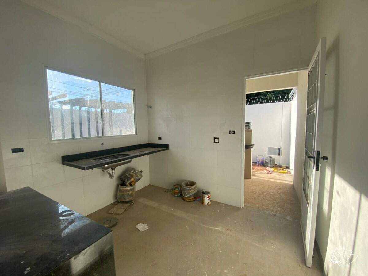 Casa à venda no Jardim Paranapungá: 