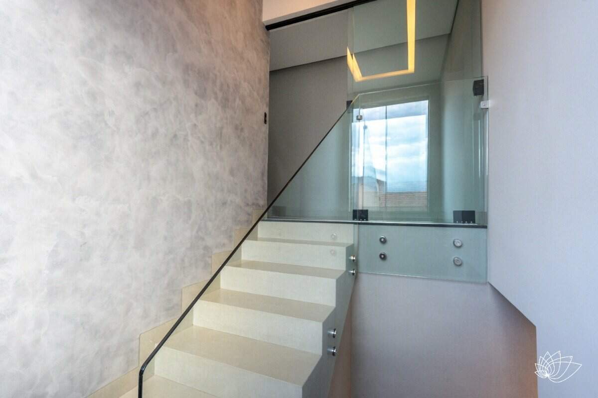 Prédio Comercial à venda no Centro: 