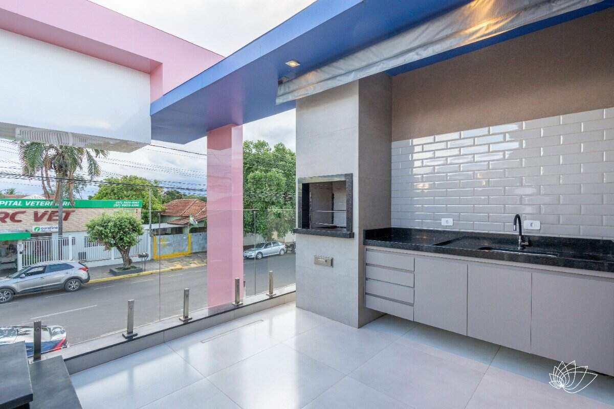 Prédio Comercial à venda no Centro: 