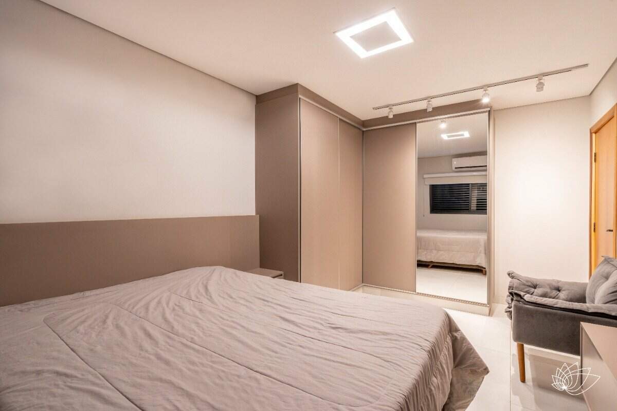 Prédio Comercial à venda no Centro: 