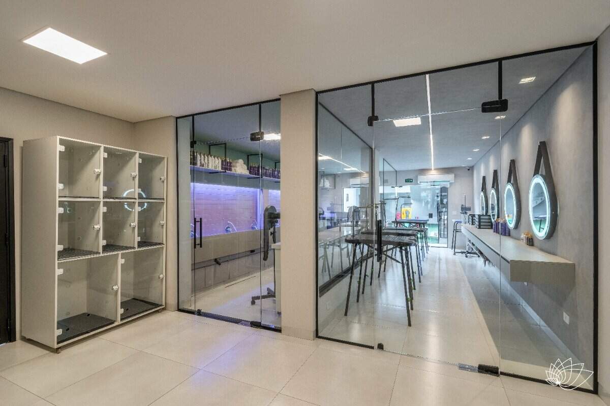 Prédio Comercial à venda no Centro: 