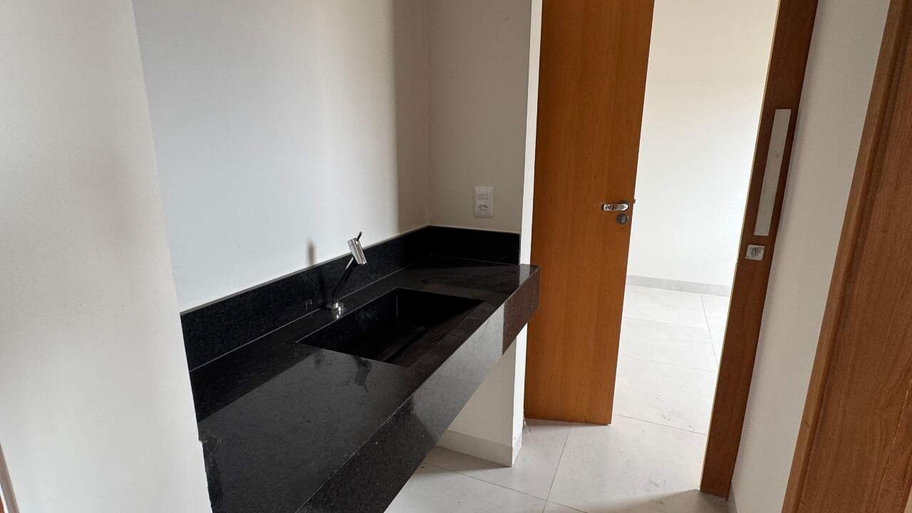Casa em Condomínio à venda no Costa Leste Loteamento Fechado: 