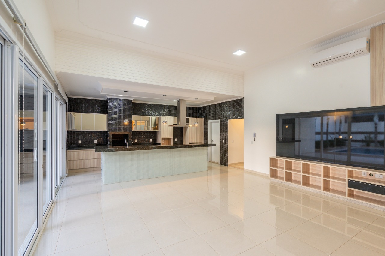 Casa em Condomínio à venda no Condomínio Alto dos Ipês: 