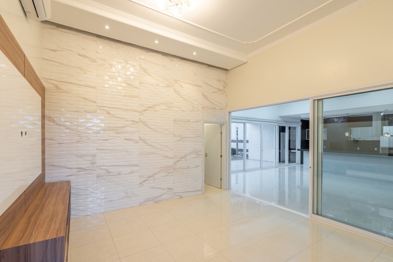 Casa em Condomínio à venda no Condomínio Alto dos Ipês: 