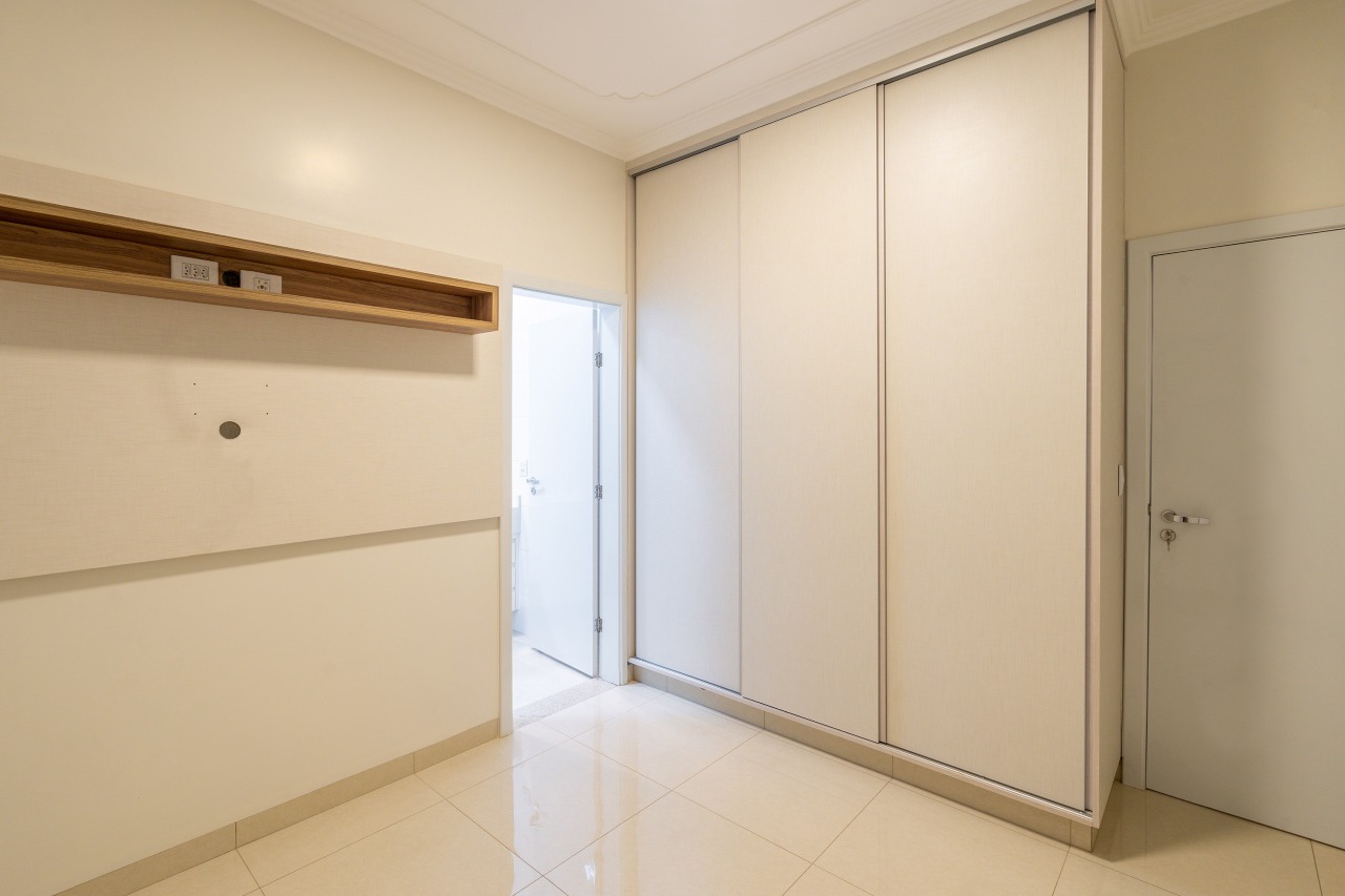 Casa em Condomínio à venda no Condomínio Alto dos Ipês: 