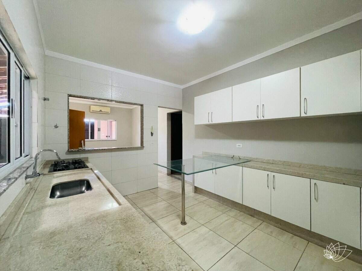 Casa à venda no Santos Dumont: 