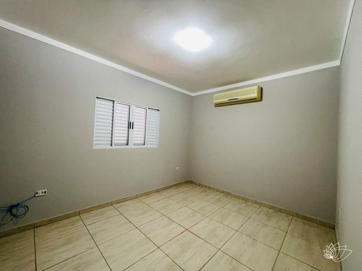 Casa à venda no Santos Dumont: 