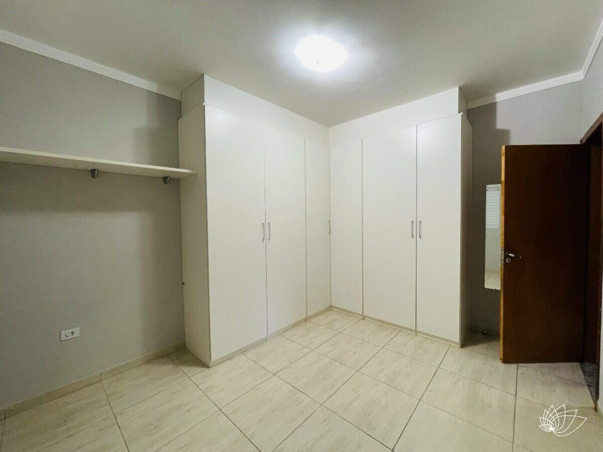 Casa à venda no Santos Dumont: 