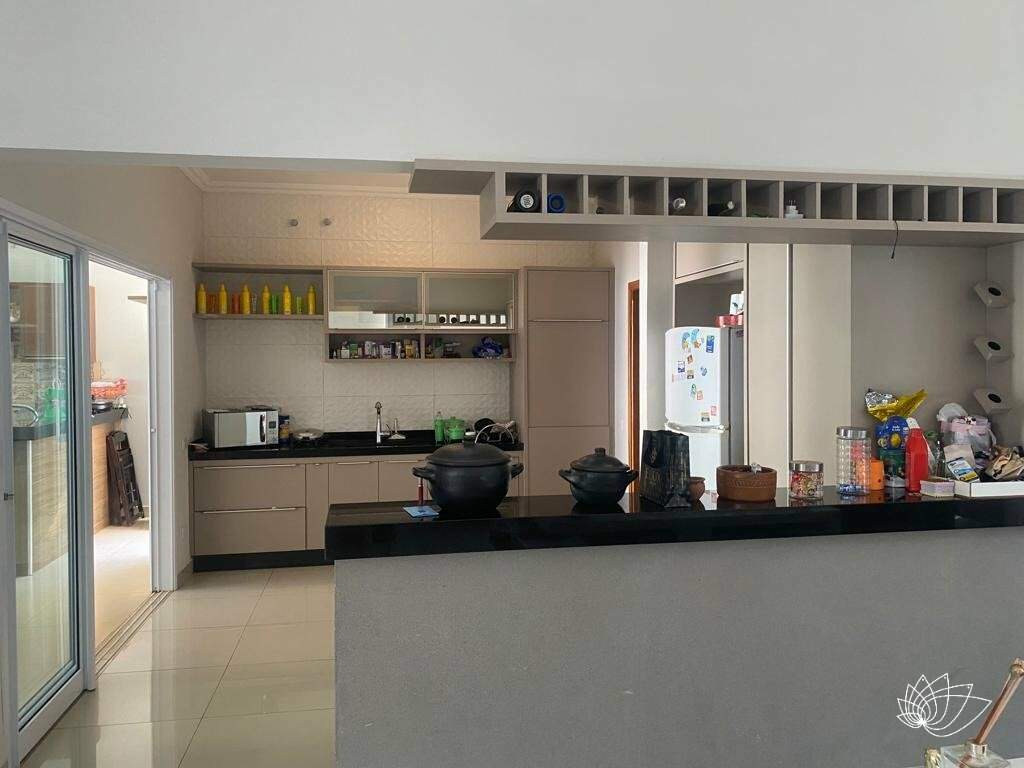 Casa à venda no Colinos: 