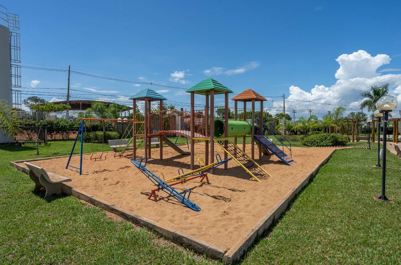 Terreno em Condomínio à venda no Costa Leste Loteamento Fechado: 