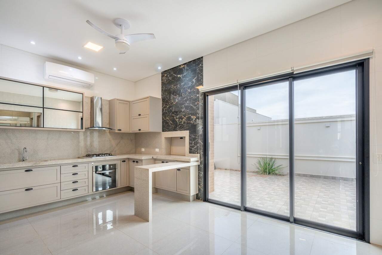 Casa em Condomínio à venda no Residencial Costa Leste: 