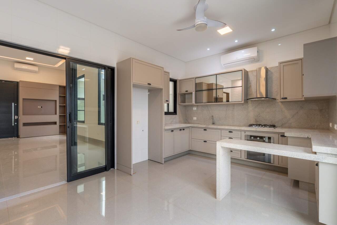 Casa em Condomínio à venda no Residencial Costa Leste: 