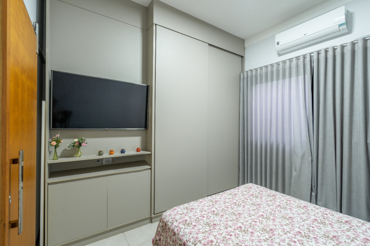 Casa em Condomínio à venda no Village do Lago: 