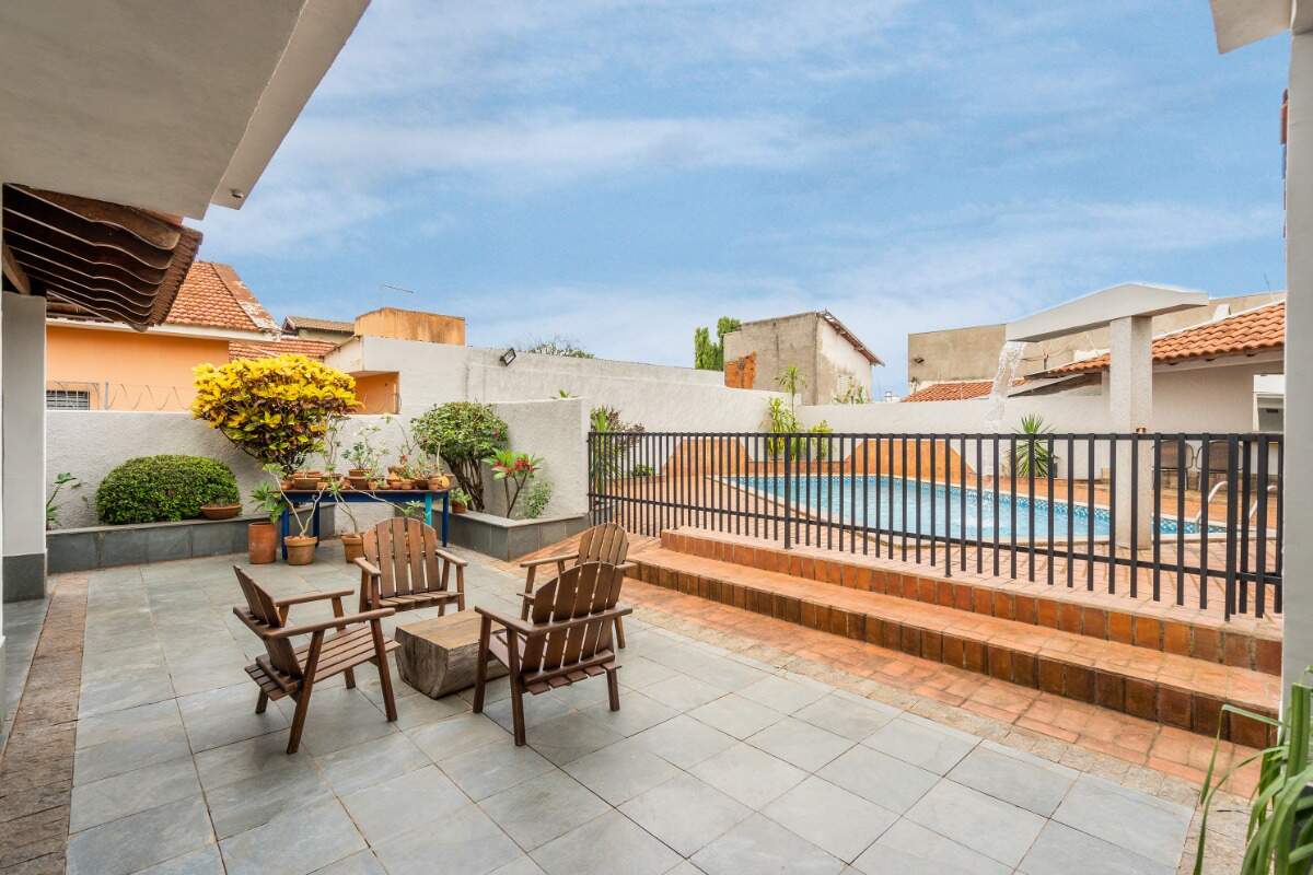 Casa à venda no Centro: 