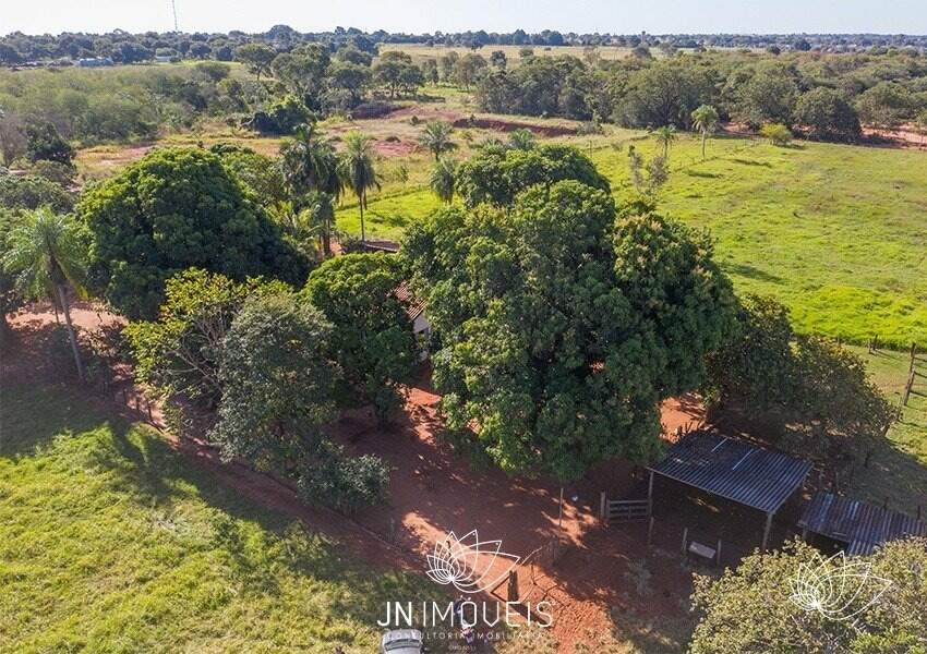 Terreno à venda no Zona Rural: 
