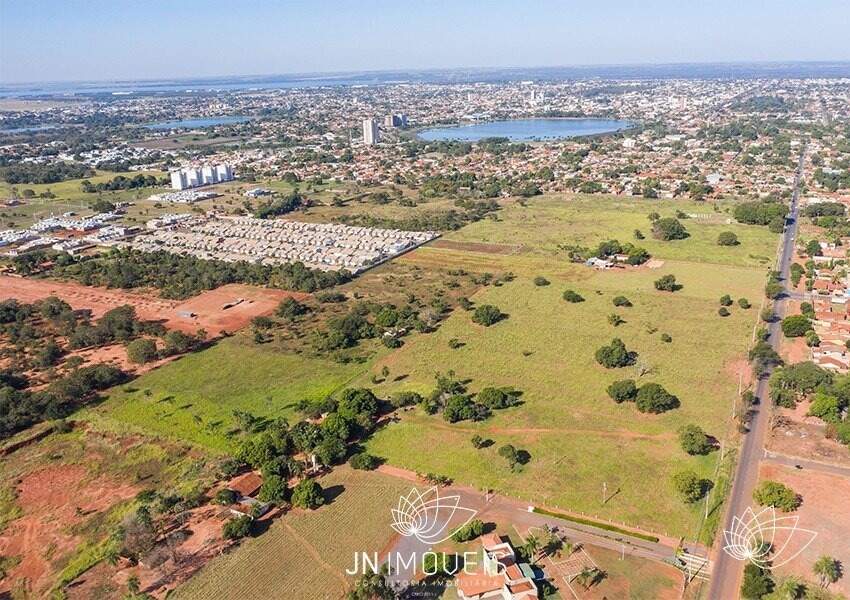 Terreno à venda no Zona Rural: 