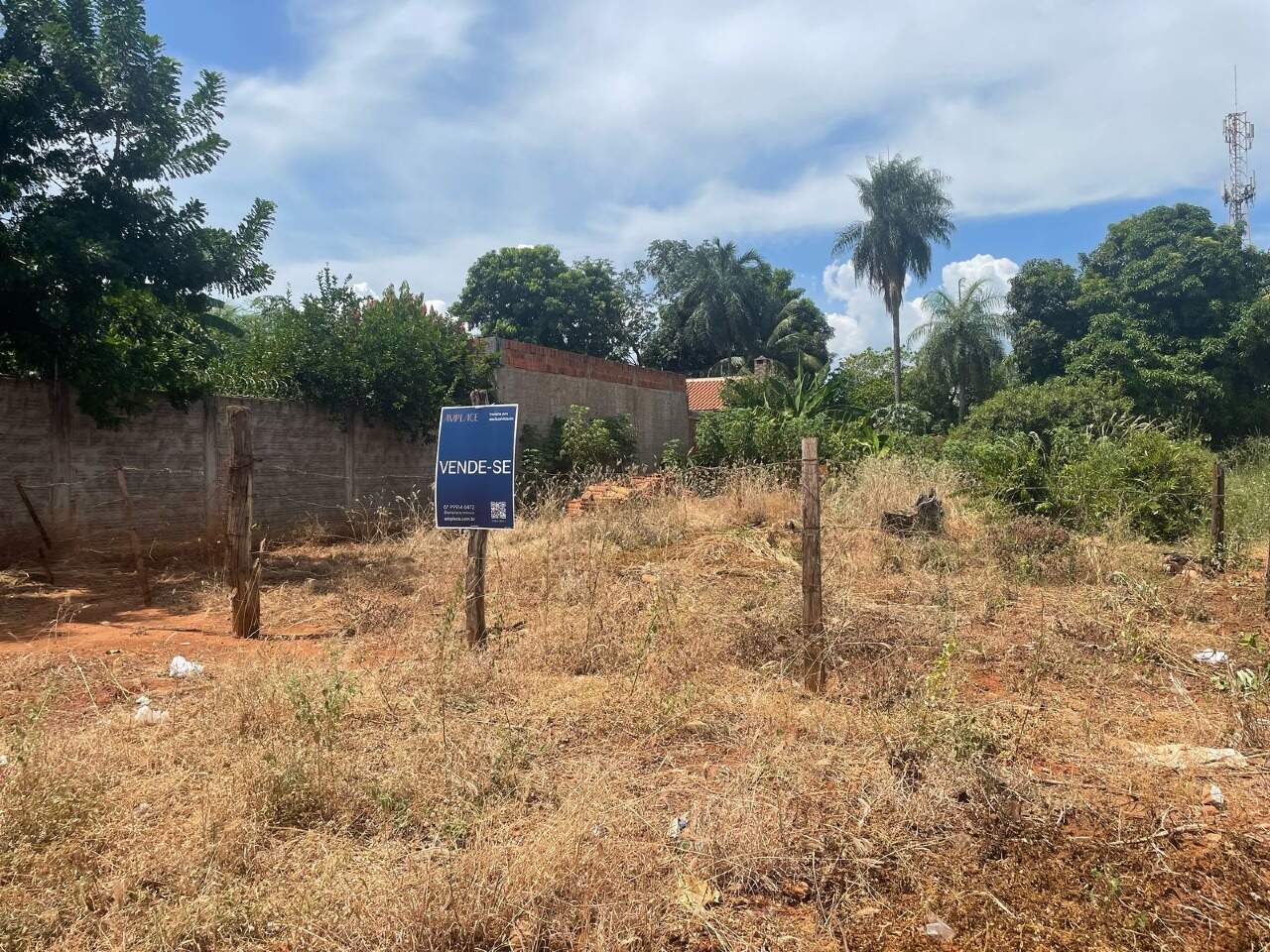Terreno à venda no Jardim Flamboyant: