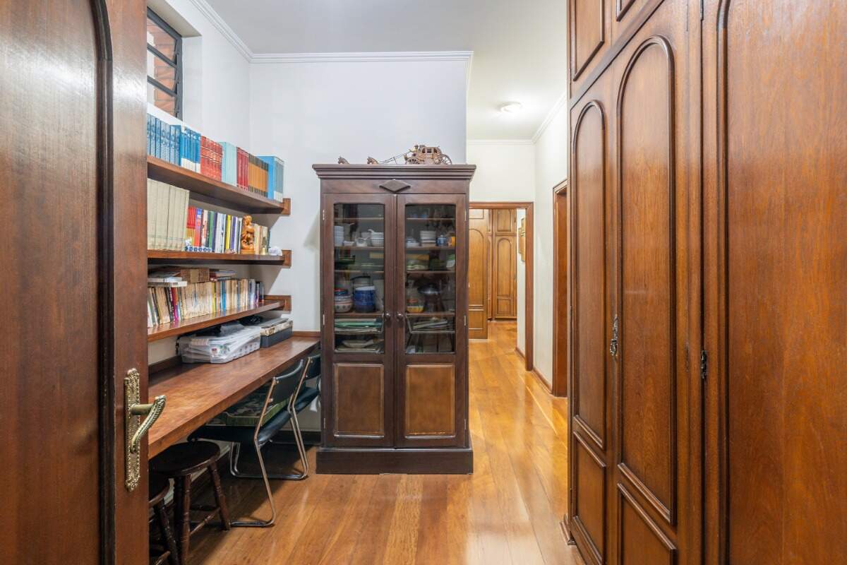 Casa à venda no Centro: 