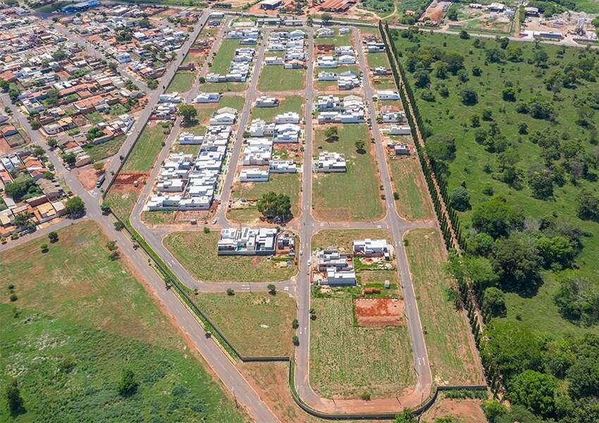 Terreno em Condomínio à venda no Costa Leste Loteamento Fechado: 