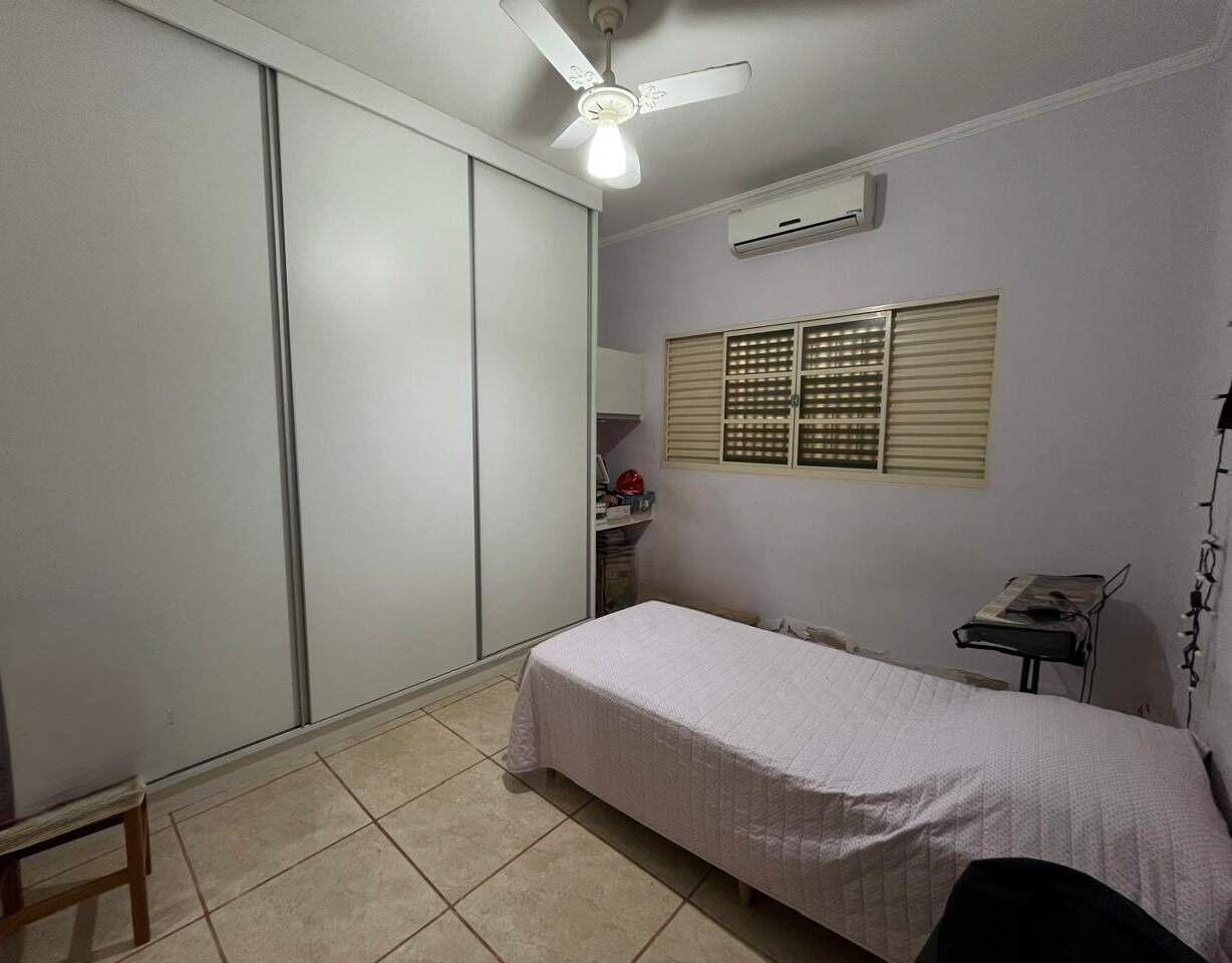 Casa à venda no Jardim dos Ipes: 