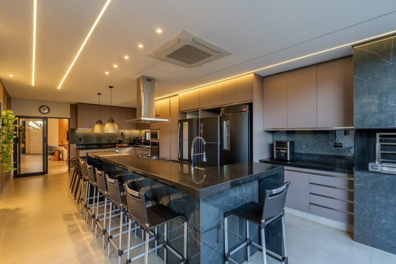 Casa em Condomínio à venda no Condomínio Portal Das Águas: 