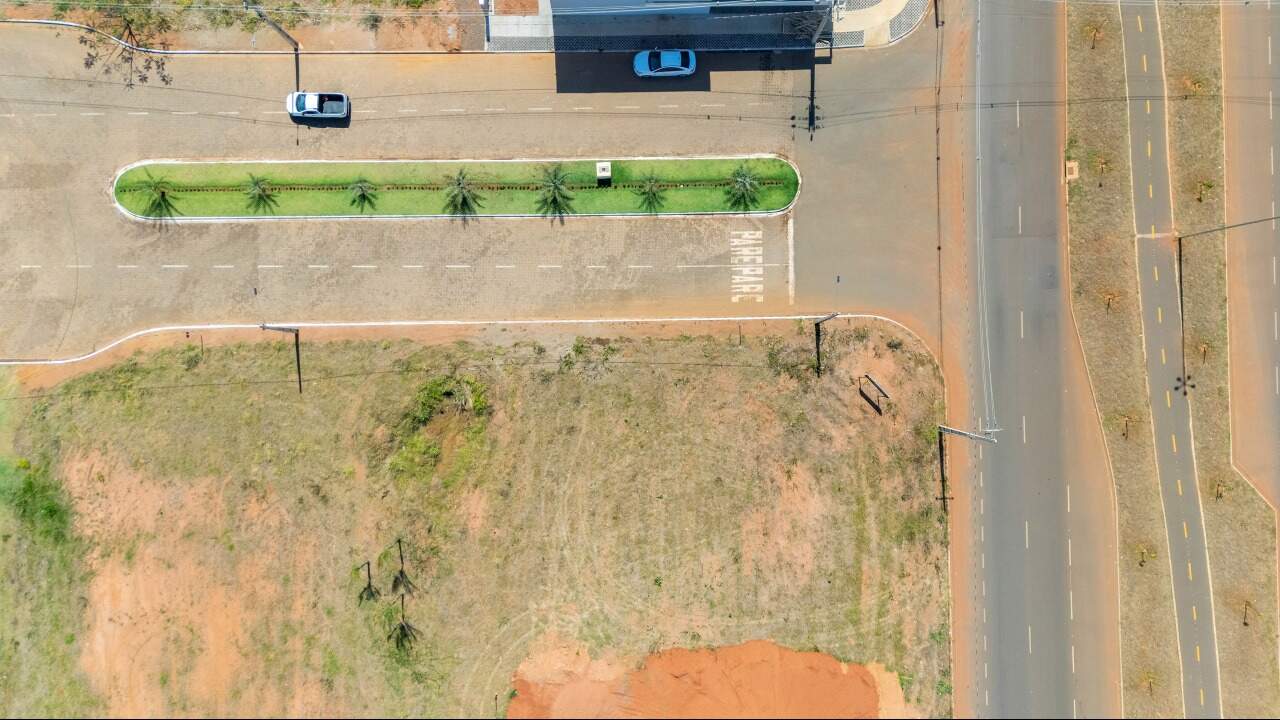 Terreno à venda no Jardim Alvorada: 