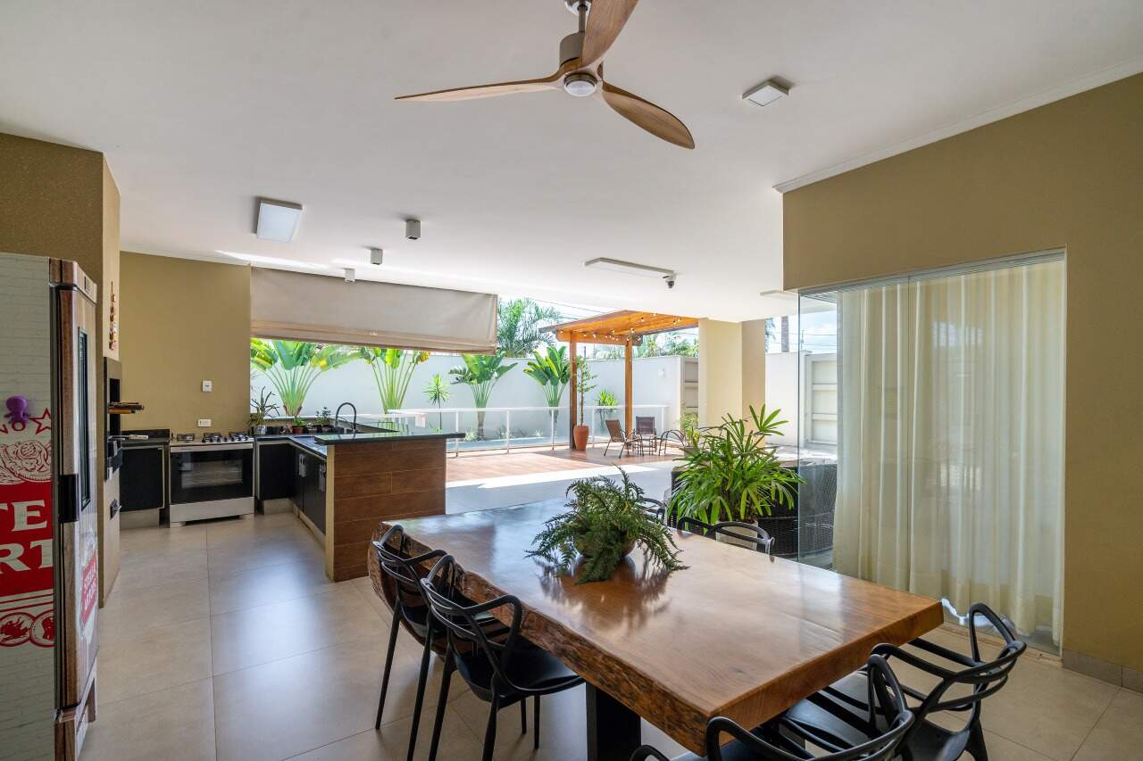 Casa à venda no Jardim dos Ipês III: 