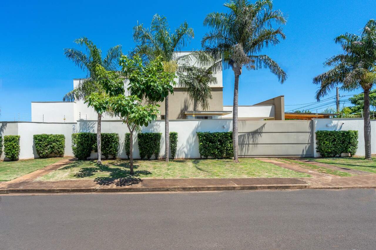 Casa à venda no Jardim dos Ipês III: 