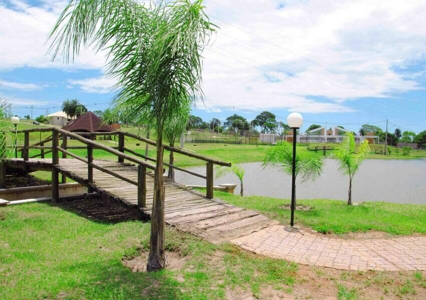 Terreno em Condomínio à venda no Village do Lago: 