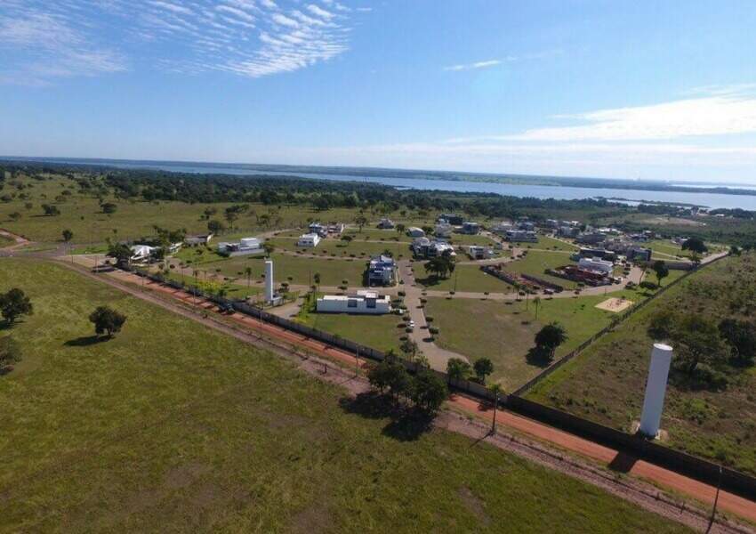 Terreno em Condomínio à venda no Village do Lago: 