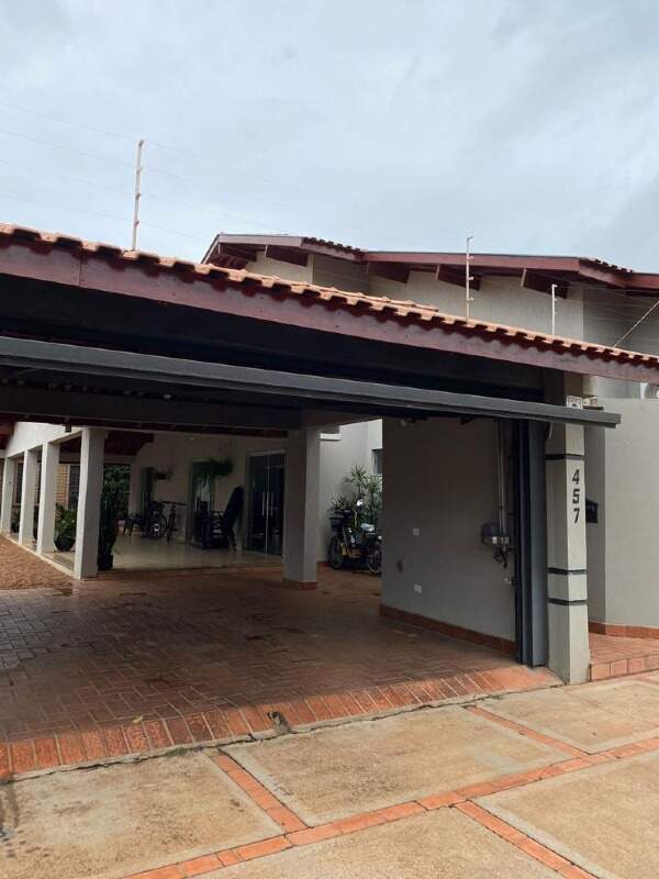 Casa à venda no Colinos: 