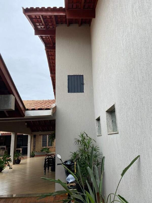 Casa à venda no Colinos: 