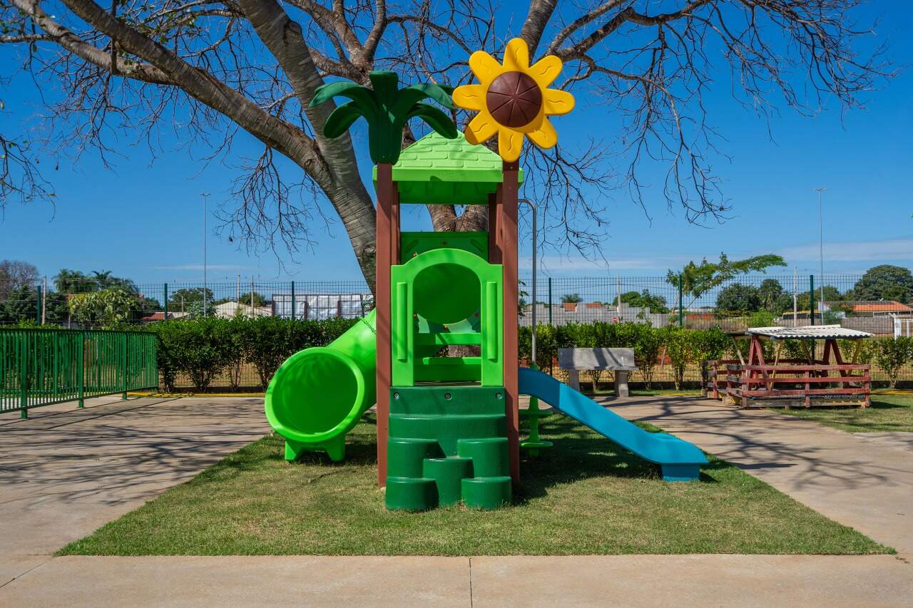 Terreno em Condomínio à venda no Condomínio Residencial Terra Ville: 