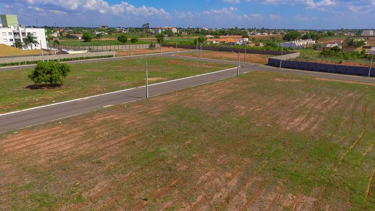 Terreno em Condomínio à venda no Sun Lake: 
